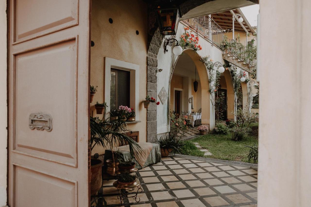 La Baronessa B&B Riposto Exterior foto