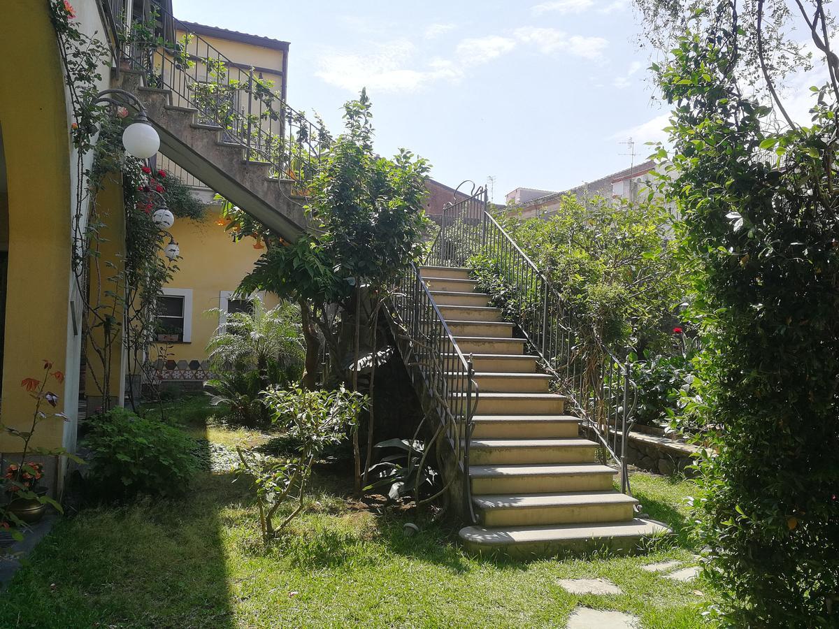 La Baronessa B&B Riposto Exterior foto